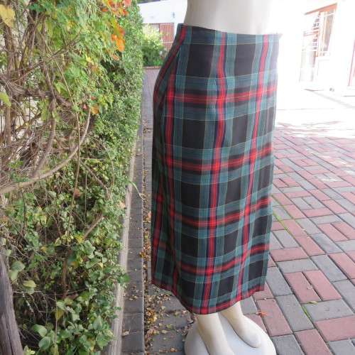 Always in fashion! Tartan check fold over ankle length red/jade/black skirt.COVENANT Fashion size 36