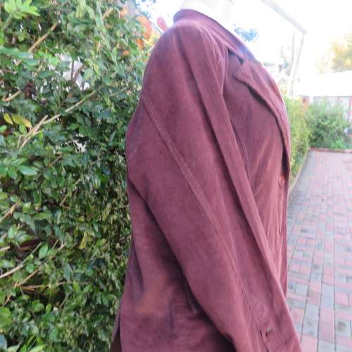 Warm brown corduroy button down jacket. By D Collection from India size 40/16. 100% Cotton stretch.