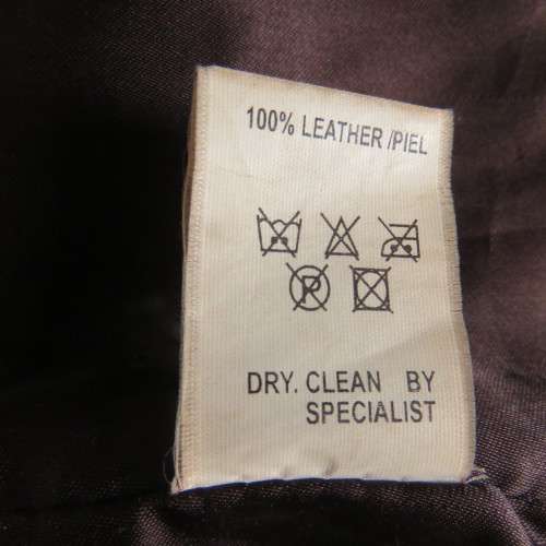 High quality genuine leather brown jacket with collar. By VERA MODA size 36. New condition.