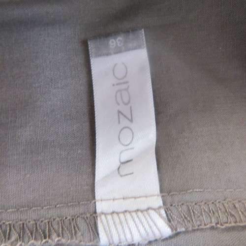 Chic loose ecru colour long top. Capped sleeves.Front lace decoration.Size 36