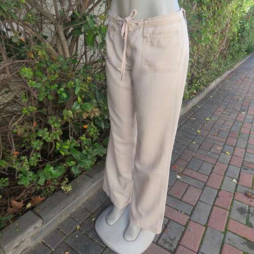 Casual linen/cotton wheat colour straight legged pants with drawstring waist. Size 36 by CHEROKEE.