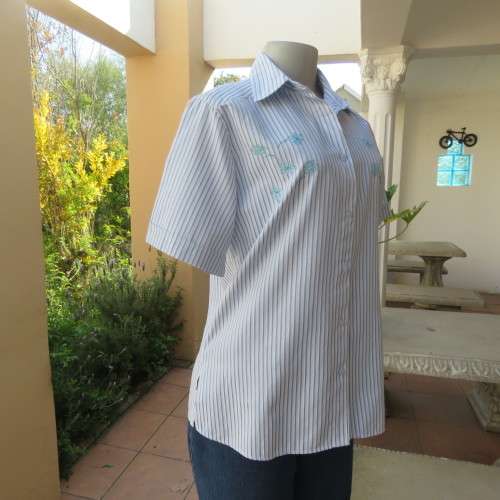 Cool short sleeve ladies vertical jade/white striped shirt.Embroidery on front/yoke back.COLLINS 34