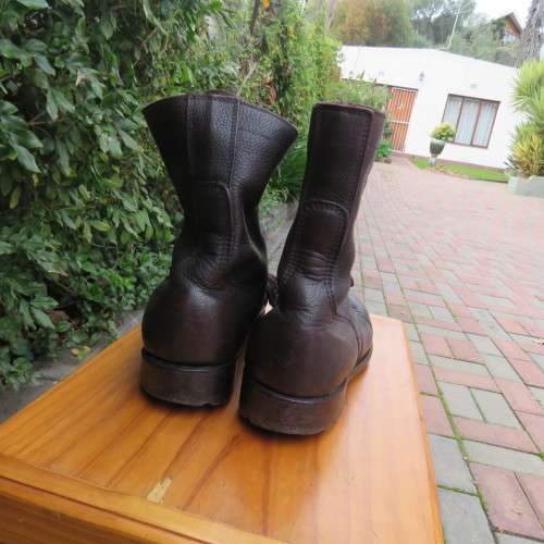 Pair of SADF brown genuine leather army boots size 7.5 army size 262M. By DWS issued 2010.Very good.