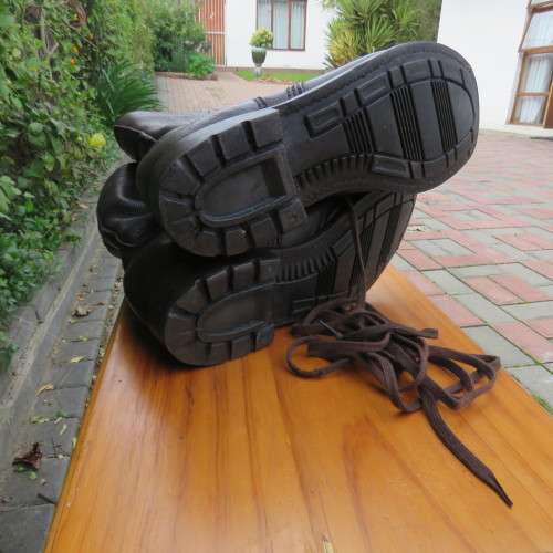 Pair of SADF brown genuine leather army boots size 7.5 army size 262M. By DWS issued 2010.Very good.