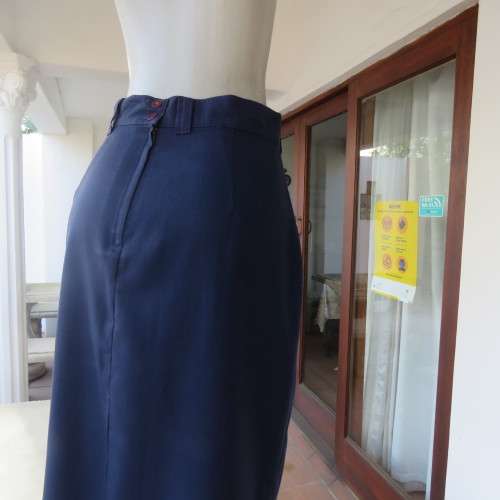 Vintage navy polycotton pencil skirt size 38/14. Perfect fit! Zip and slit at back. 2 button closure