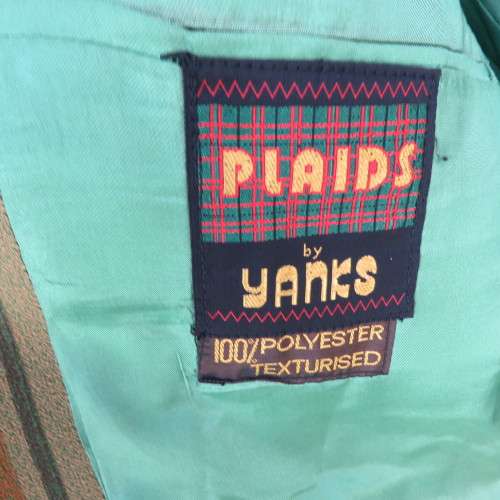 Funky men`s size small striped textured polyester fully lined jacket in mottled greens. By YANKS.