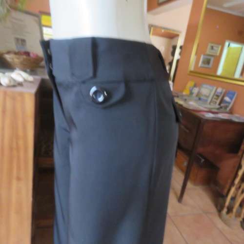 As new black stretch polyester culotte pants size 36/12 by CONNECTION. Dummy pockets. Belt loops