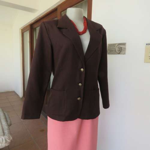 Smart fully lined tailored brown warm polyester long sleeve jacket size 36/12 by IN CLOTHING.As new.
