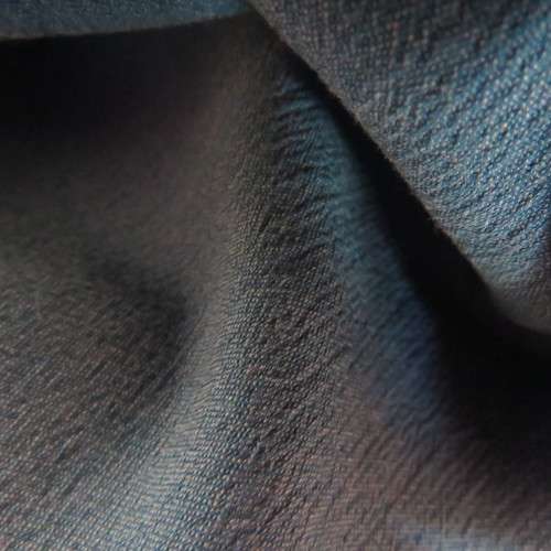 Beautiful kick-out paneled teal colour ankle length skirt. Boutique made size 40/16. As new.