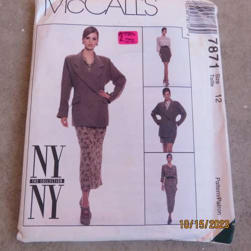 McCALL`S sewing pattern for skirt,top and jacket in sizes 32 to 42. As new condition 7871
