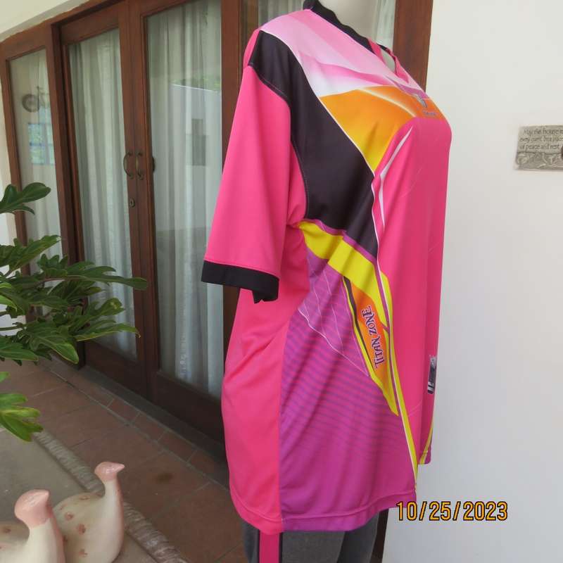 New TITAN ZONE sports slip over top in stretch polyester. Pink/yellow/black. Size 42/18. V neck.