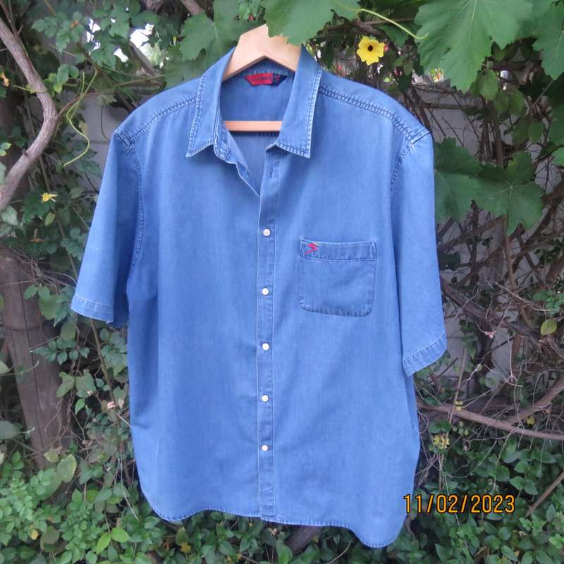 SUPERSPORT Men`s blue denim short sleeve size XXL shirt in 100% cotton. One pocket. As new