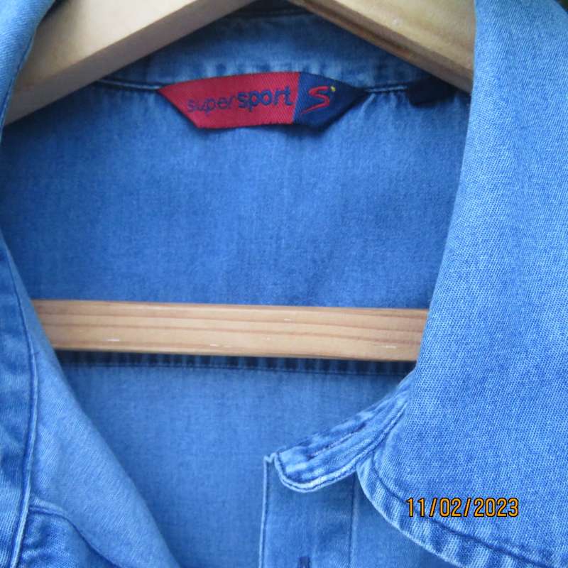 SUPERSPORT Men`s blue denim short sleeve size XXL shirt in 100% cotton. One pocket. As new