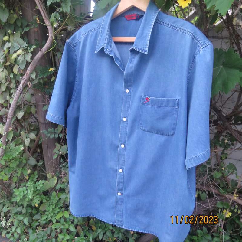 SUPERSPORT Men`s blue denim short sleeve size XXL shirt in 100% cotton. One pocket. As new