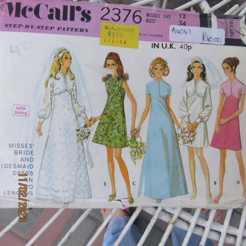 Mc Call`s Step by Step sewing pattern 2376 in 15 pieces. Sizes 32 to 40. Good condition