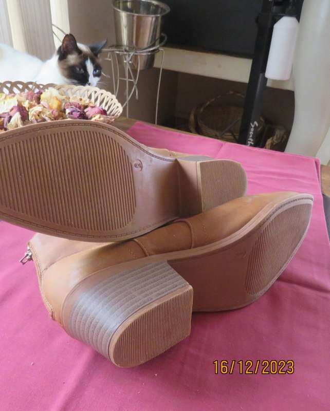Pair of tan colour ankle boots size 6 by MRP. With comfy cuban heels. Zips at back. New condition
