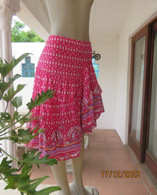 Sweet cheerful Magenta pink/white tiered skirt pulled up om left front. Size 40. By JUDY`S PRIDE.