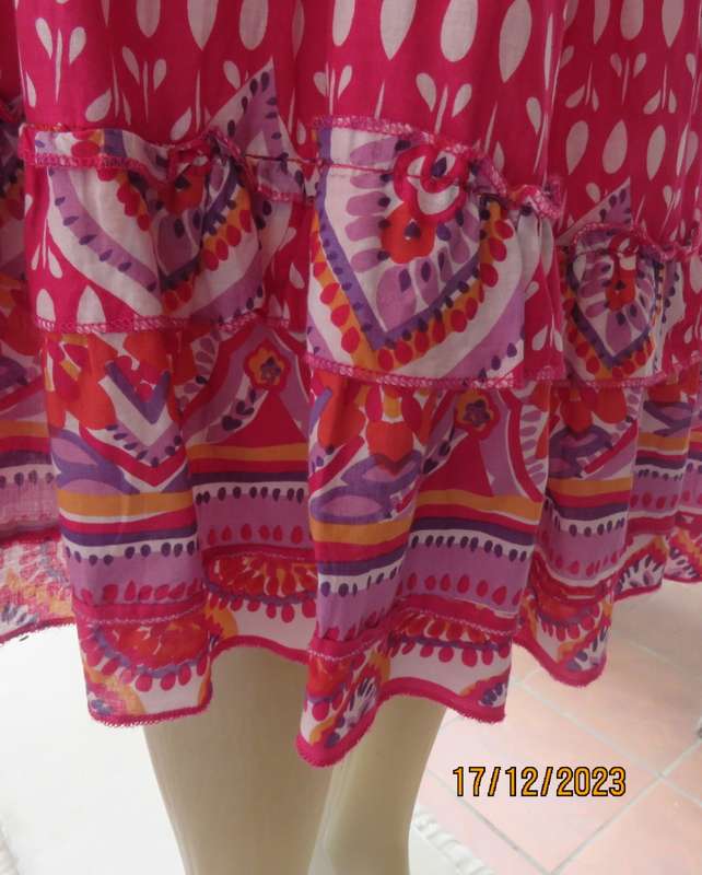 Sweet cheerful Magenta pink/white tiered skirt pulled up om left front. Size 40. By JUDY`S PRIDE.