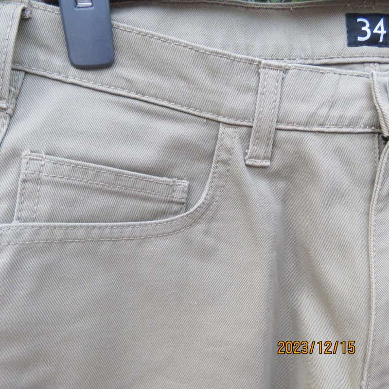 JONSSON khaki colour men`s size 34 heavy cotton shorts. Pockets back/front. Never worn. Brand new