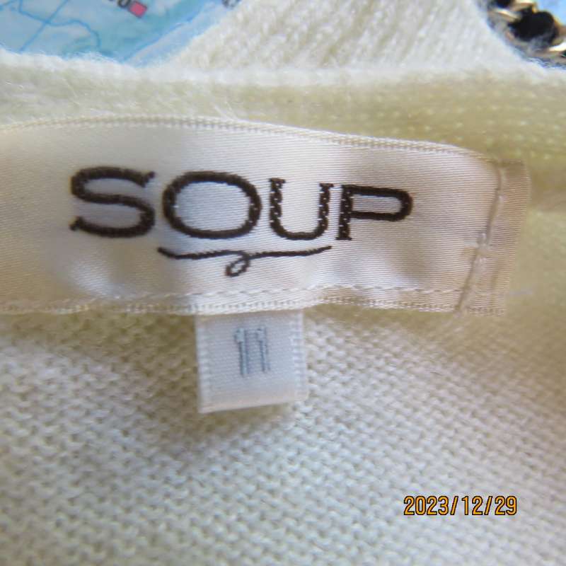Soft rich cream acrylic/mohair blend pullover knitted cardigan by SOUP size 34/10. Pearl decorated.