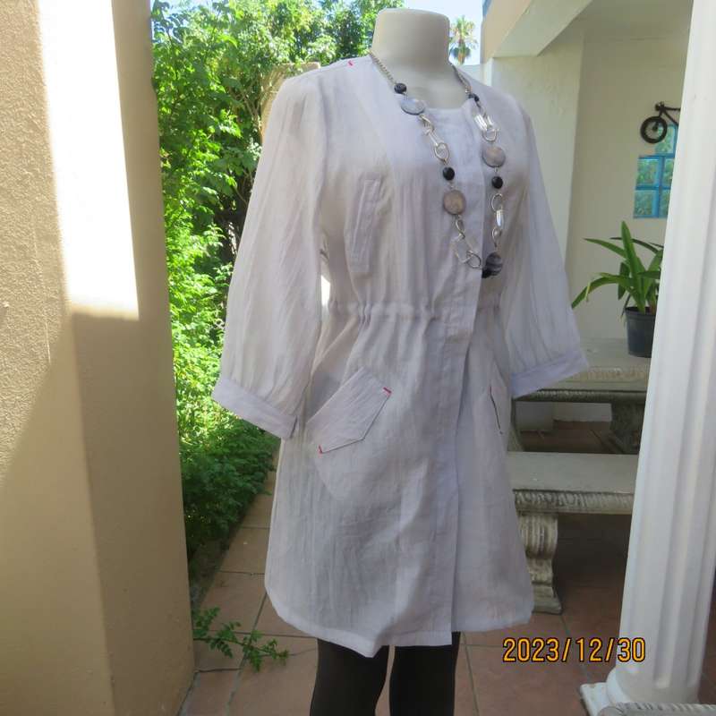 Smart long creased poly/nylon silvergrey zip up top with waist drawstring.From Japan size 36.New con