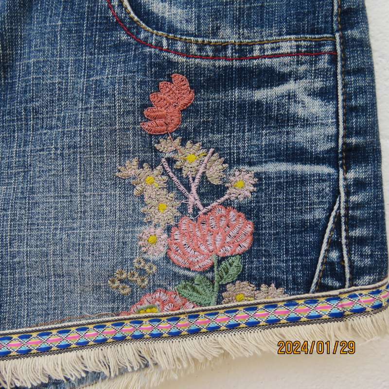 Sexy blue denim distressed jean shorts size 28/4. 85cm hips. 13/14yr old girl. Embroidery. As new