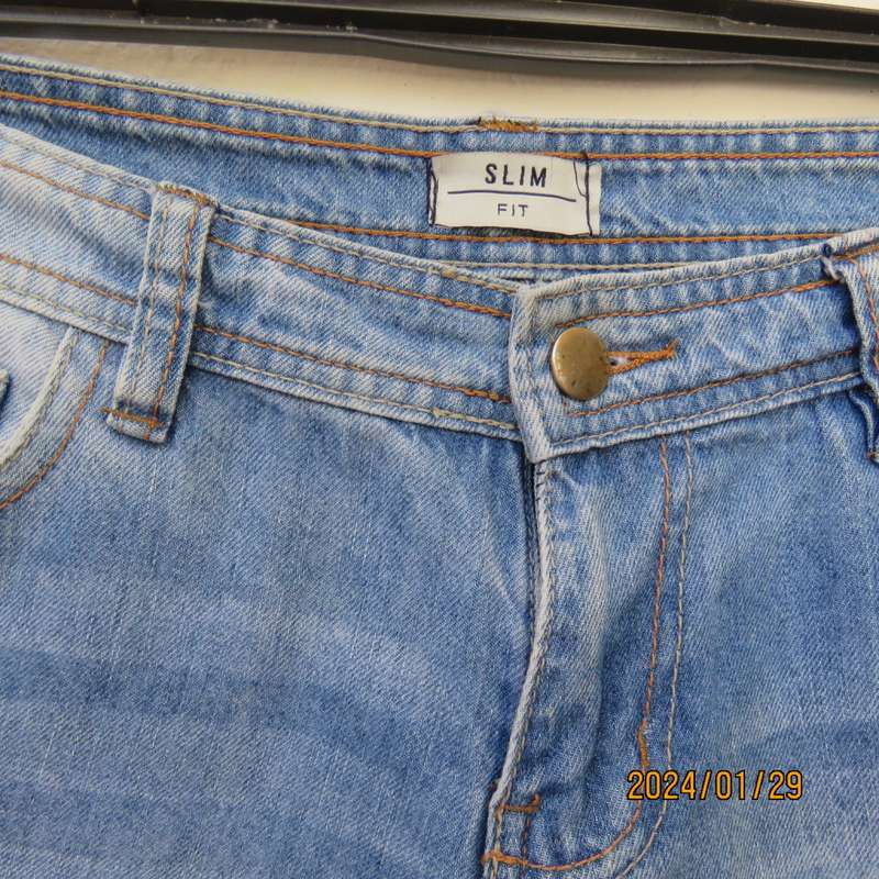 Ultra sexy blue denim jean shorts size 32.  100% cotton without stretch! Turnovers. As new.