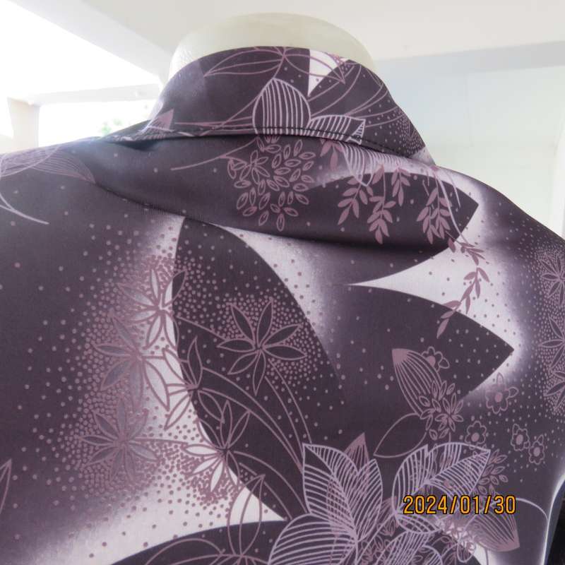 Elegant vintage LADY KAY long sleeve jacket from New Orleans size 33/9. Leaf/floral pattern