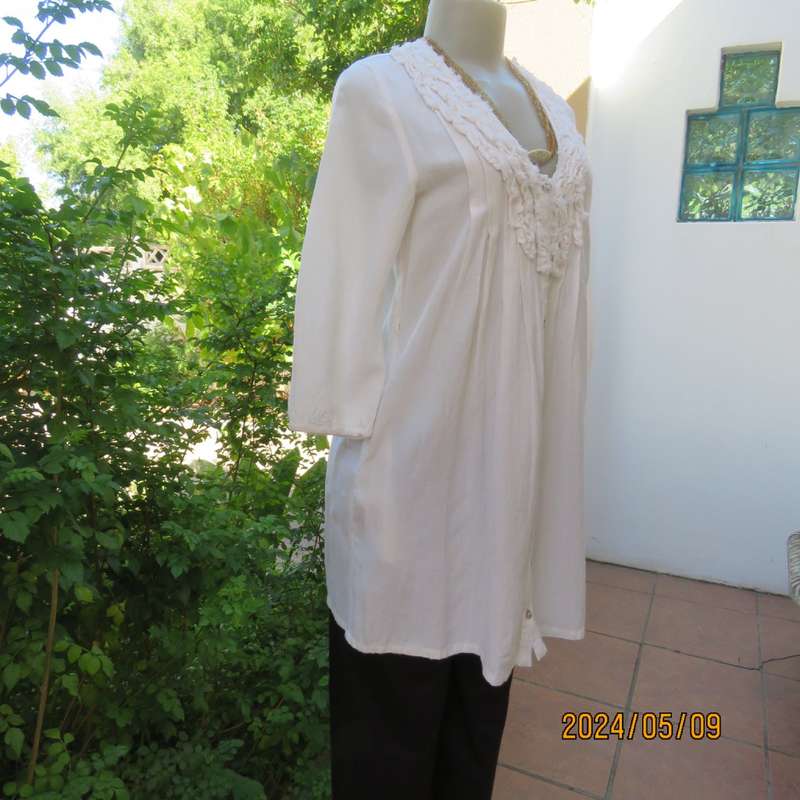 Amazing natural colour long cotton V neck button down top by PASTEL MA`AM size 34. New cond