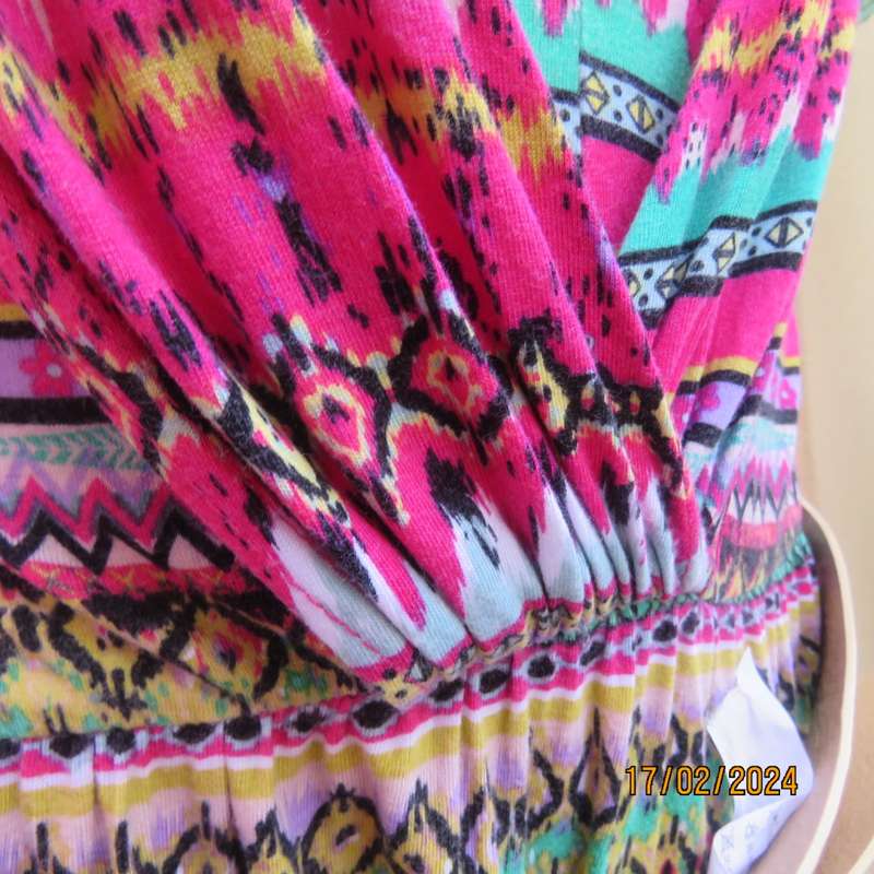 Cheerful horizontal pattern striped ankle length sleeveless dress. Elasticated waist.Size 37/13.