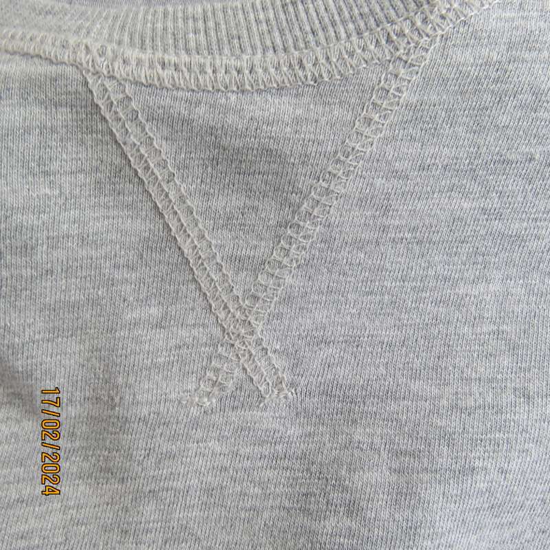 As new Men`s size small (chest 87 - 94cm) long sleeve grey T-Shirt. Cotton with 9% polyester. By RE.