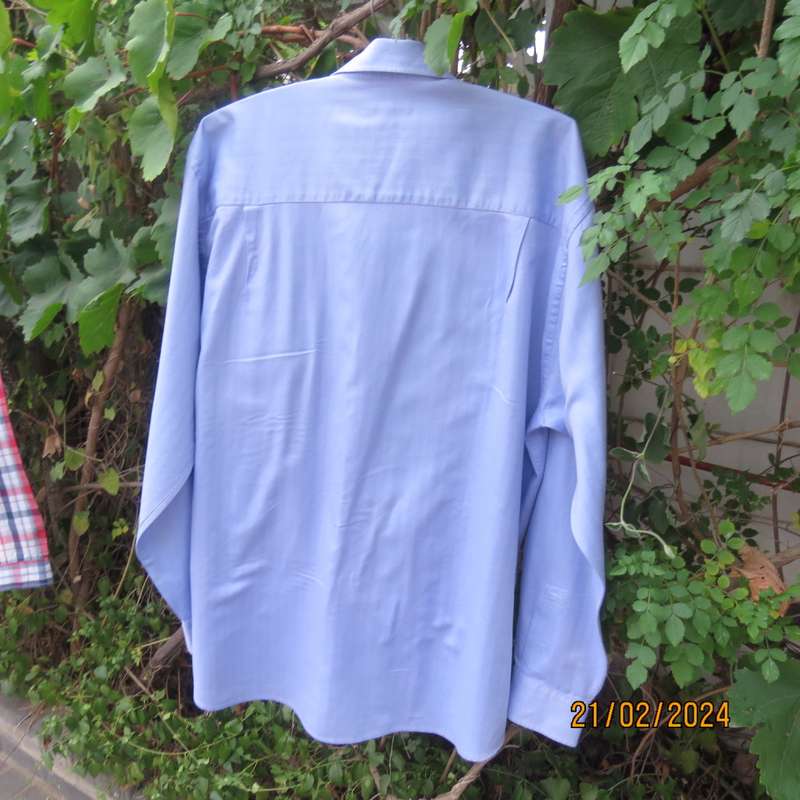 Men`s CUTTER & BUCK long sleeve 100% cotton dress shirt. From USA. Size XL. Brand new cond.