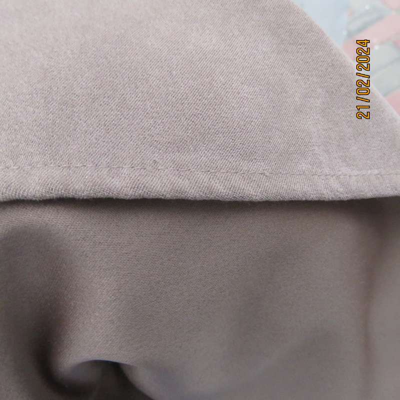 Fabulous light brown suede look 100% stretch polyester ankle length trumpet skirt.Size 36 SENSATIONS