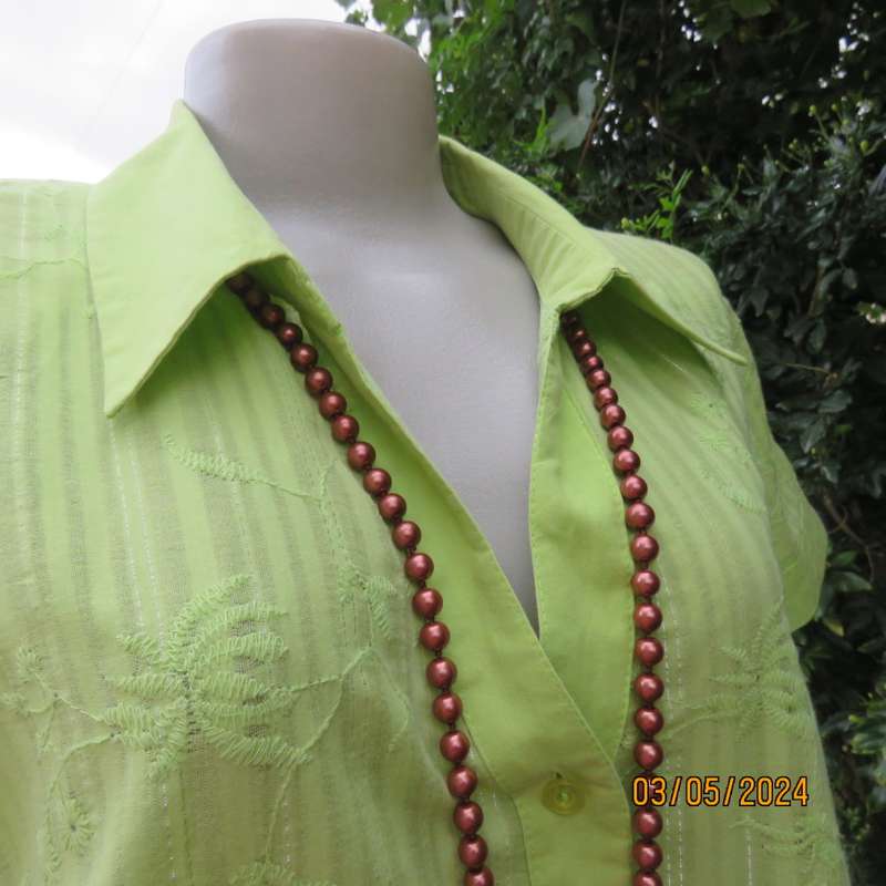Stunning fresh green capped sleeve top with lurex and embroidery by MILADY`S size 44. As new.