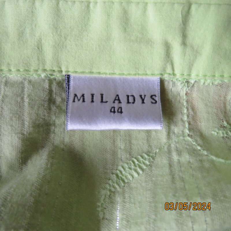Stunning fresh green capped sleeve top with lurex and embroidery by MILADY`S size 44. As new.