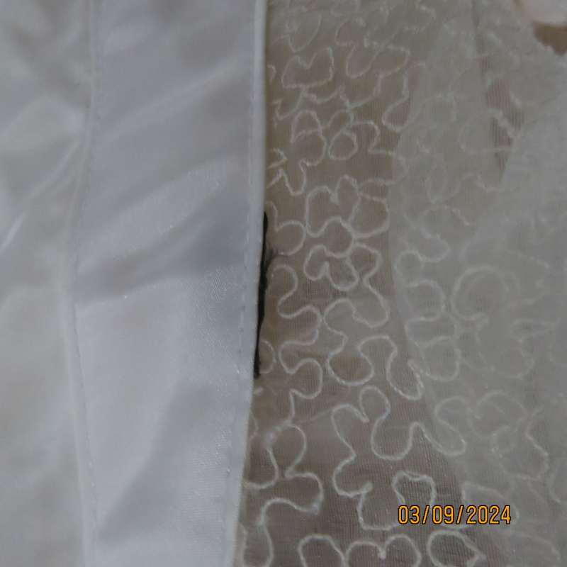 Just amazing rich cream long sleeve luxury embroidered blouse. Large size 40. Label cut. Brand new.