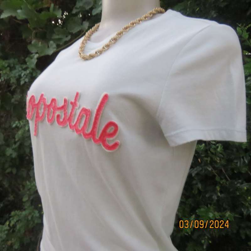 AEROPOSTALE best brand soft green capped sleeve T Shirt size 34. Name stitched on front.