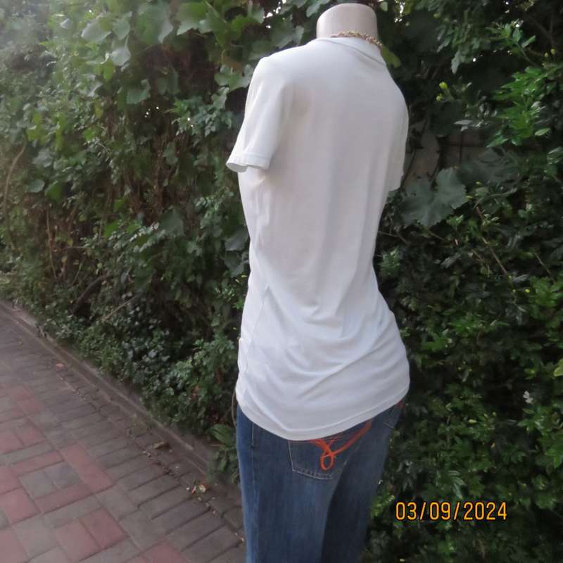 AEROPOSTALE best brand soft green capped sleeve T Shirt size 34. Name stitched on front.