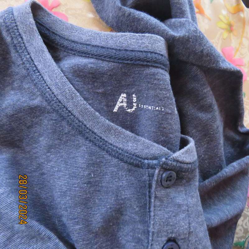 WOOLWORTHS warm dark denim blue long sleeve men`s top size Med. 3 button opening. As new.