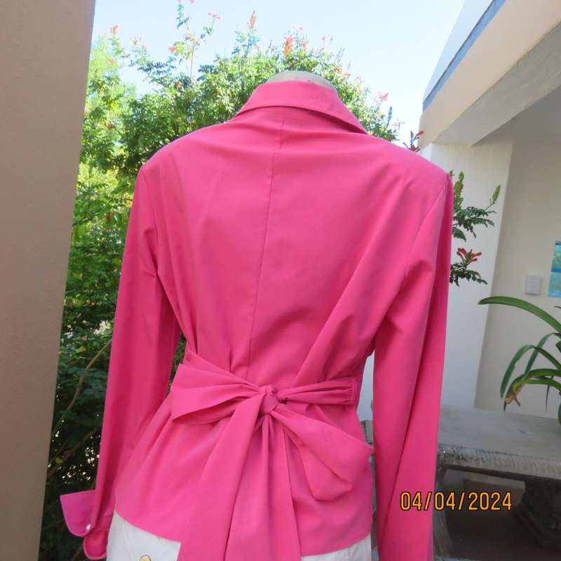 Beautiful crimson pink cross over long sleeve top size 38/14 by BE YOURSELF. With collar. Good cond
