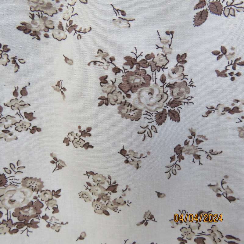 Casual cream stretch cotton/brown flower posies tailored top. Long sleeves/collar.Size 32 by INWEAR