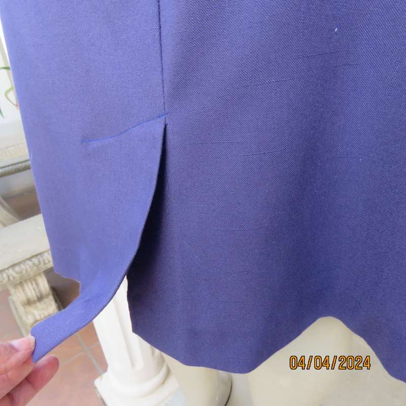 Smart indigo blue 2 pc pencil skirt-open hanging short sleeve jacket. Boutique made size 40.As new