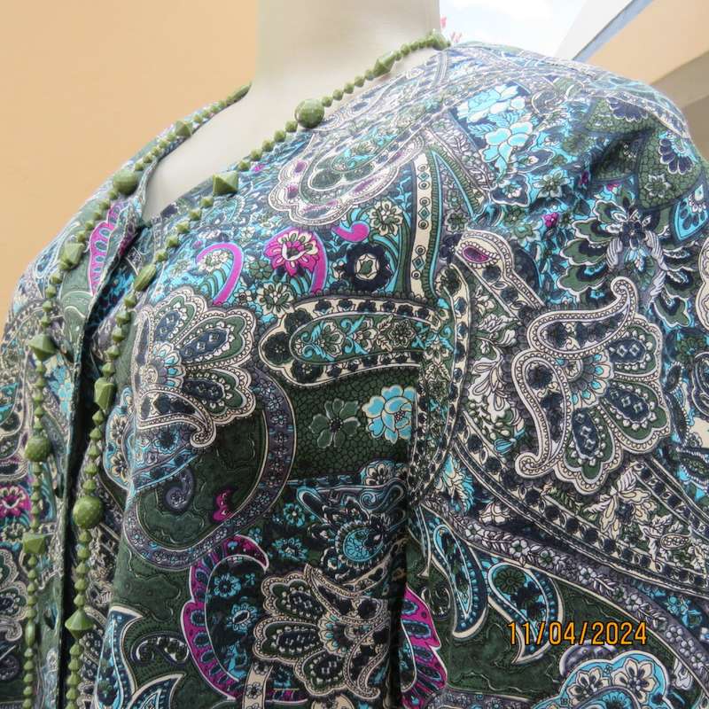 Short sleeve cropped paisley patterned polycotton top. Purple/green/blue and white.Size 42.