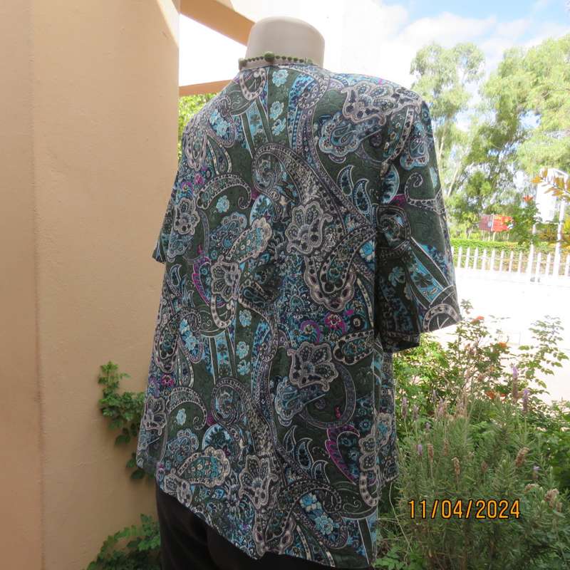 Short sleeve cropped paisley patterned polycotton top. Purple/green/blue and white.Size 42.