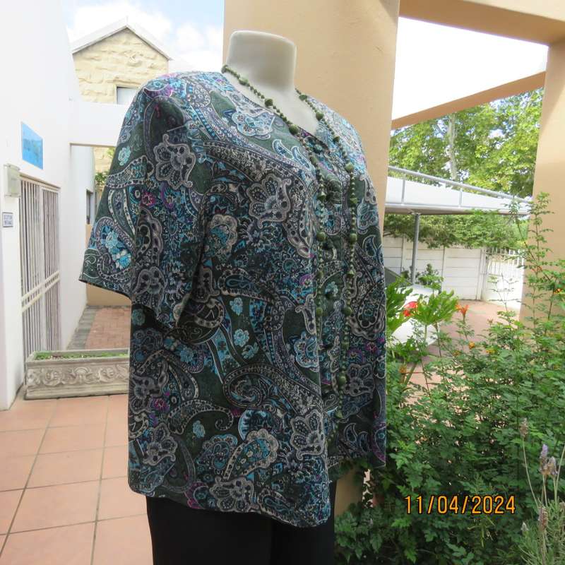 Short sleeve cropped paisley patterned polycotton top. Purple/green/blue and white.Size 42.