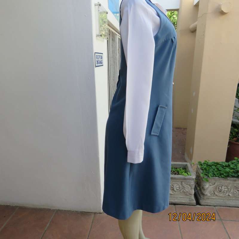 Winter winner! Cobalt blue warm pinafore with long zip at back. By YUM YUM  London. Size 32/8