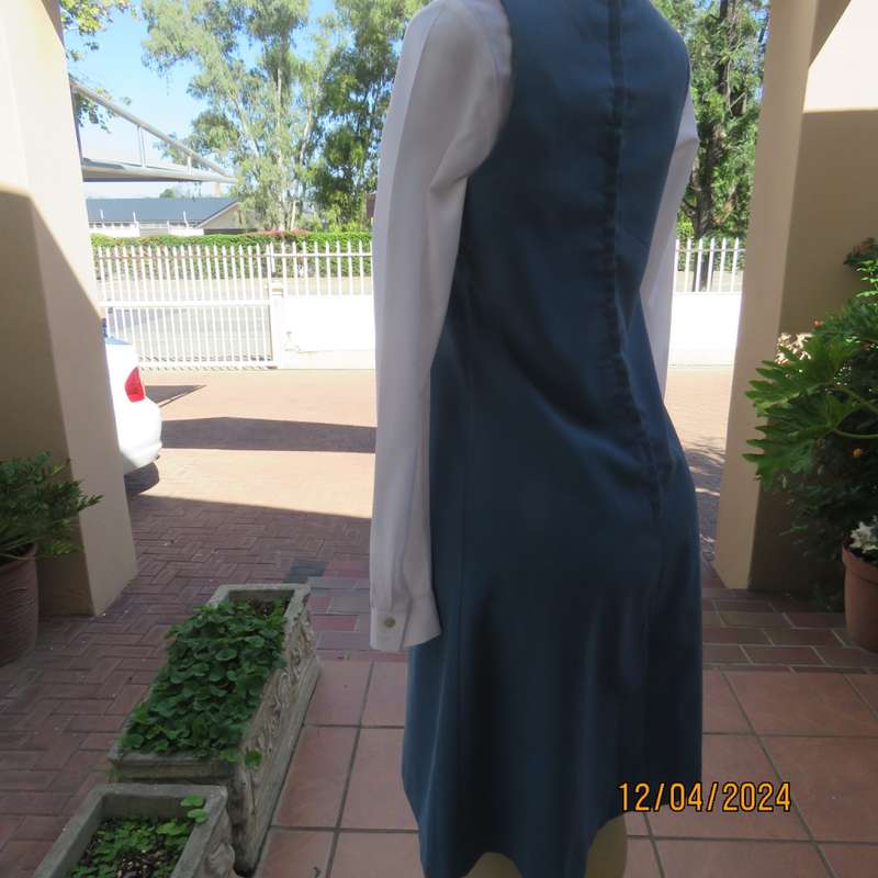 Winter winner! Cobalt blue warm pinafore with long zip at back. By YUM YUM  London. Size 32/8