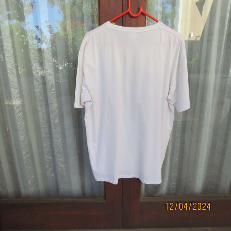 White short sleeve T Shirt 10 100% cotton from ICELAND. Size XL. Scandinavia logo. As new.