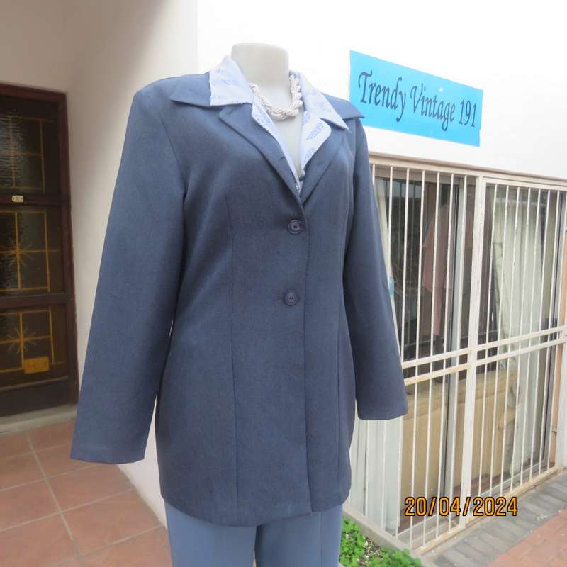 Elegant tailored steel blue/stripe pattern long sleeve jacket. By SMILEYS. Size 36. Brand new cond.
