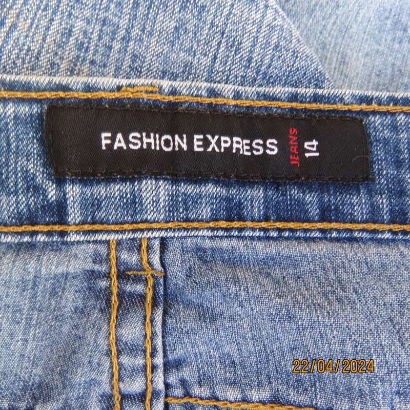Sexy blue denim jean mini skirt size 38 by FASHION EXPRESS. Stretch cotton. Floral emb/applique patt